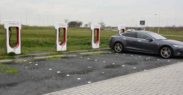 Electric Vehicle Charging Options With Airport Parking SFO